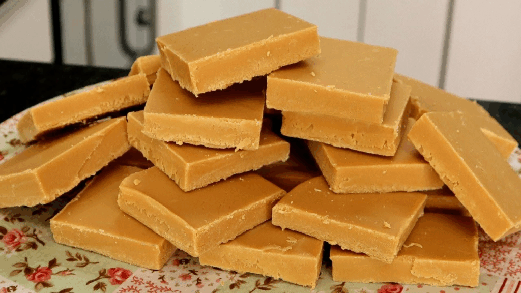 QUADRADINHOS DE DOCE DE LEITE